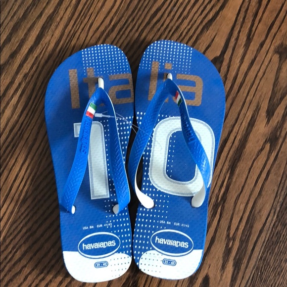 blue and white havaianas